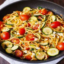 Healthy Tomato Zucchini Pasta