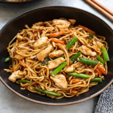Chicken Chow Mein with the Best Sauce