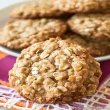 Delicious Honey Oatmeal Cookies